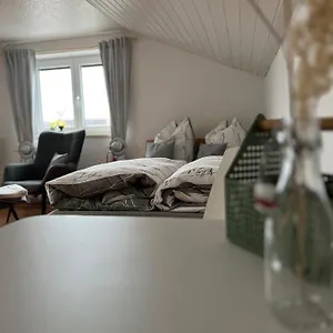 Dachgeschosswohnung In Apartment